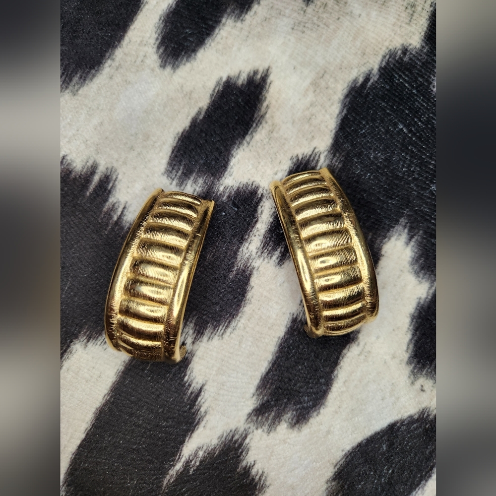 Givenchy Vintage Clip On Earrings